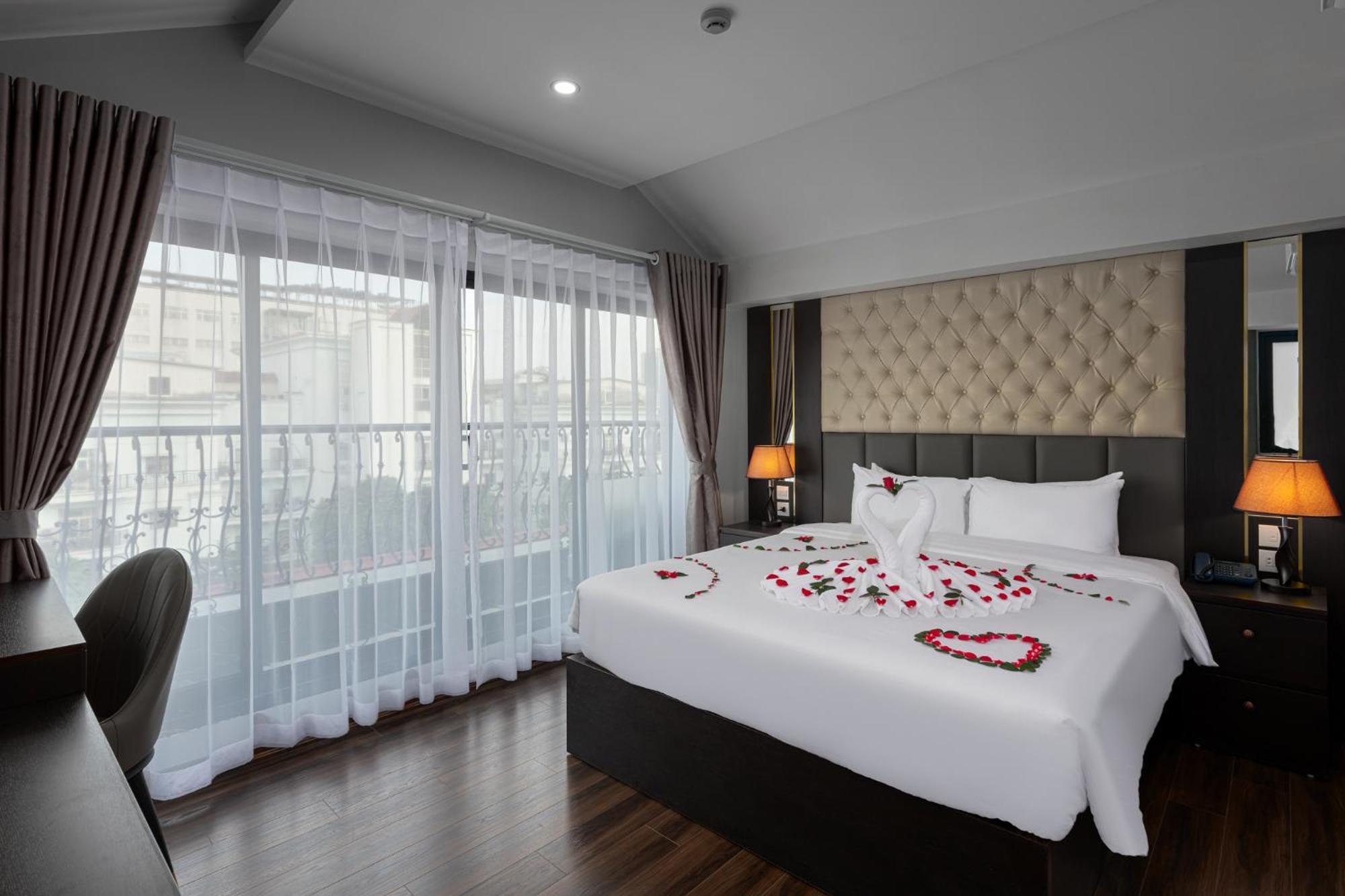Avani Central Hanoi Hotel Exterior photo
